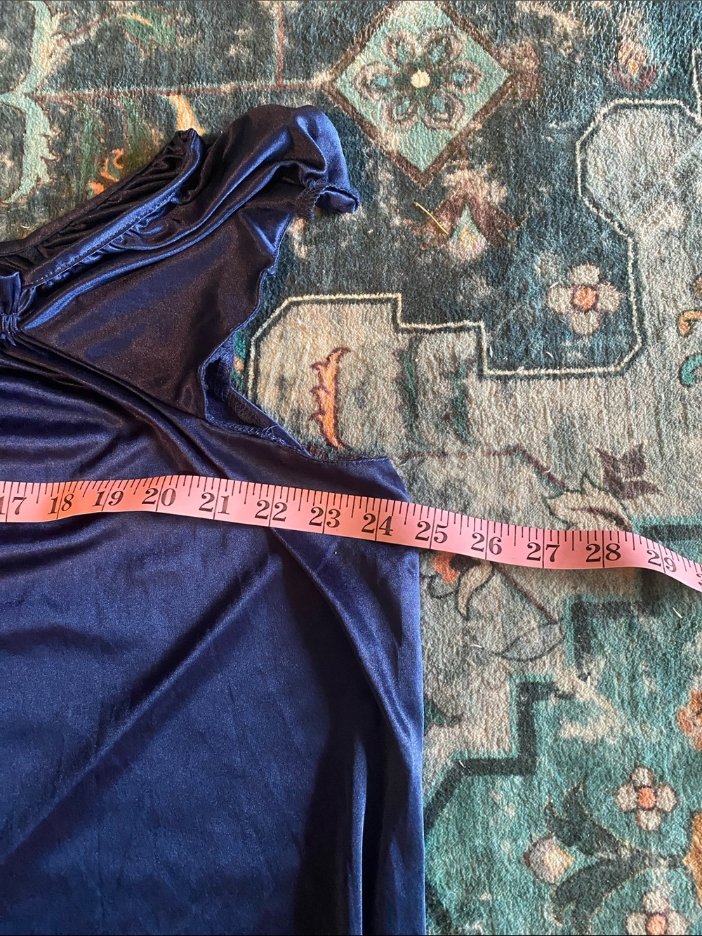 Satin nightgown - Picture 3 of 5